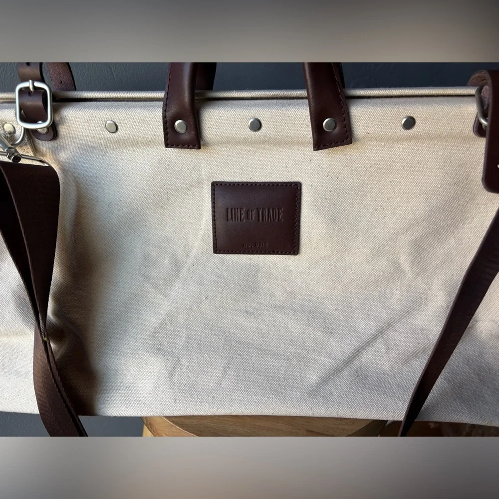 Line of Trade Weekender Bag - Off-White/Brown - Picture 4 of 13